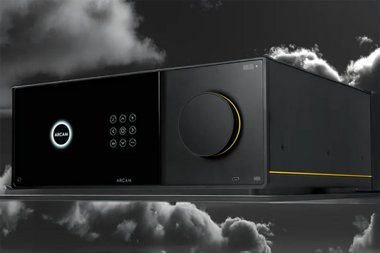 ARCAM Radia AVA 15. Brandneuer 9.2 Super AV-Verstärker mit DIRAC Live und HD-Streaming. Klanglich oberstes Regal!