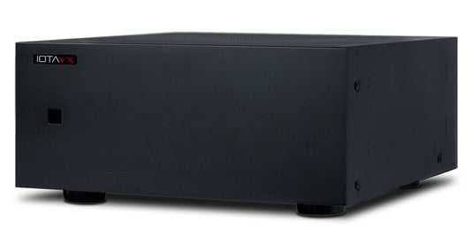 IOTAVX AVXP1. Highendige 7 Kanal Endstufe. 7 x  170 Watt/4 Ohm. 35 Kg schwer. Passend zu Vorstufe AVX-17