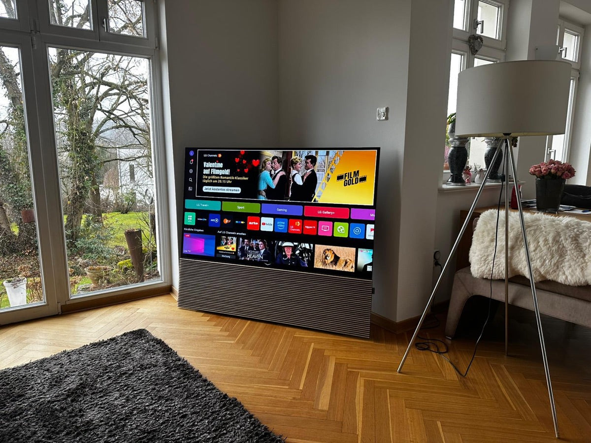 Edle Kombination aus LG OLED-TV und der legendären CANVAS Soundbar. Traum-Kombi!